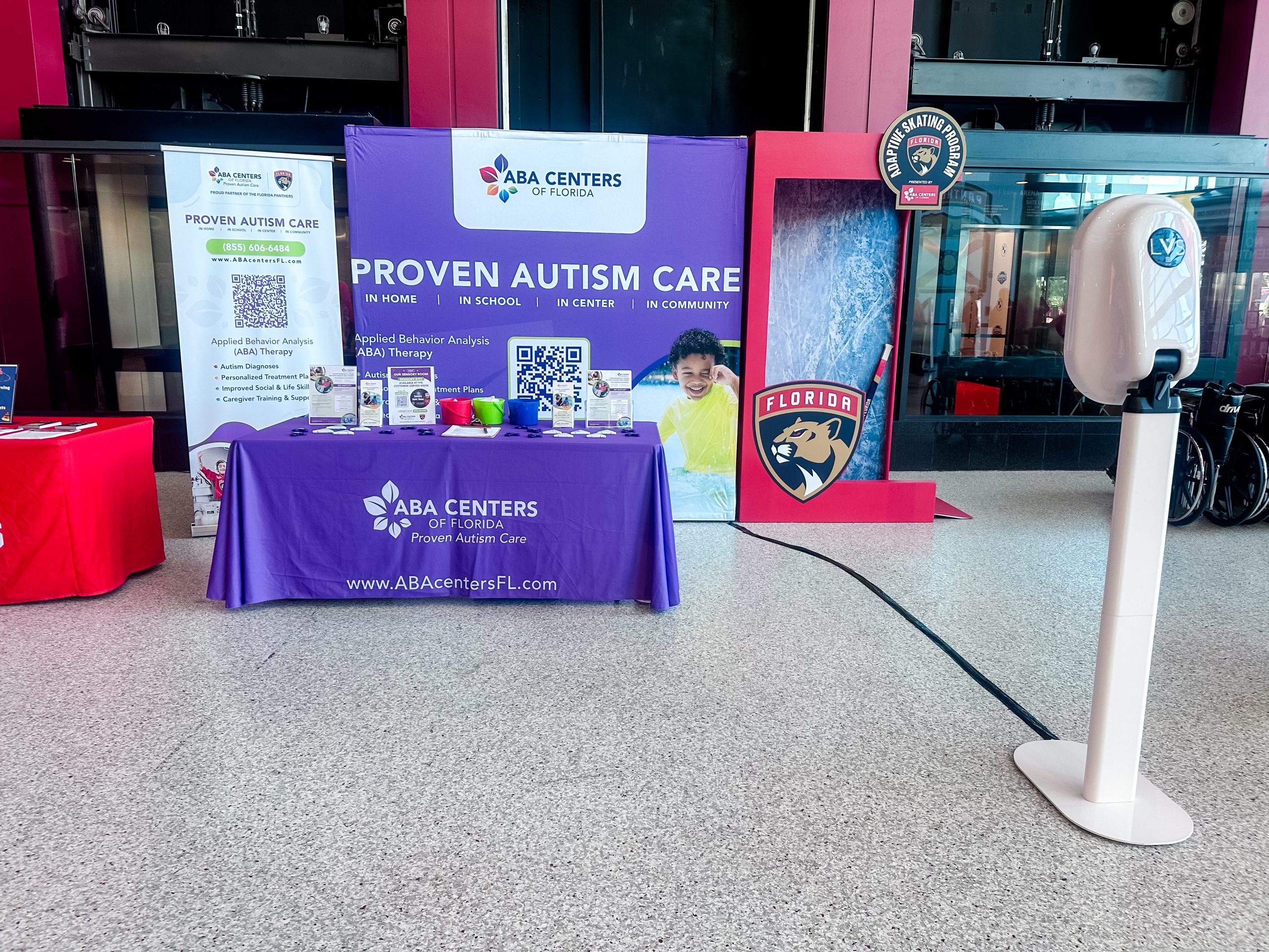 Customizable Action Figure / Doll Box Photo-Op - Image 2