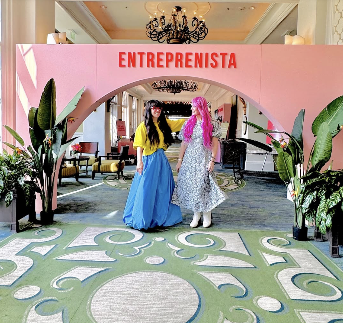 Customizable 3D Entry Arch (15' x 8') — Fully Brandable, 360º Visibility