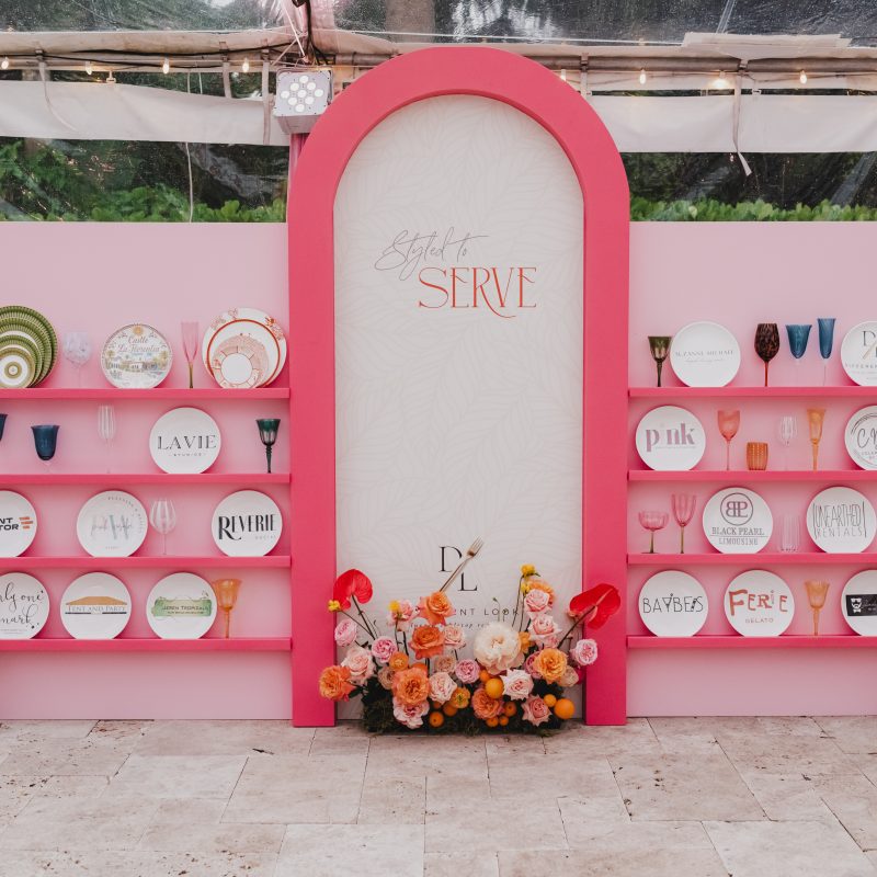 Customizable Arch Display with Shelving